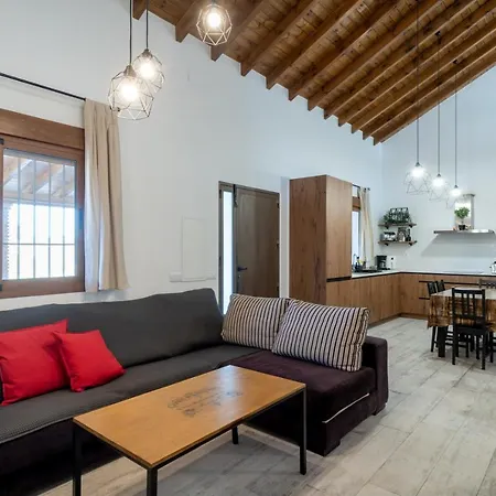 De Diseno Con Piscina Y Barbacoa Holiday home