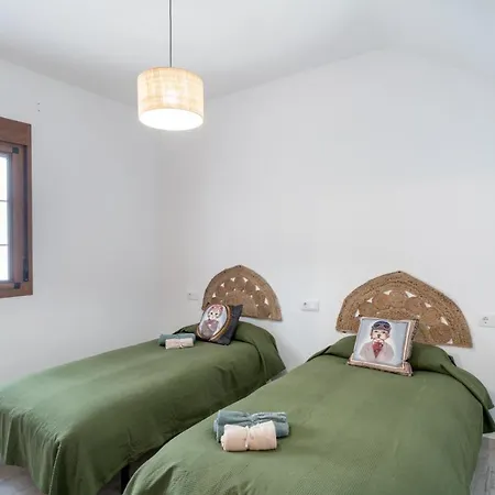 Holiday home De Diseno Con Piscina Y Barbacoa *