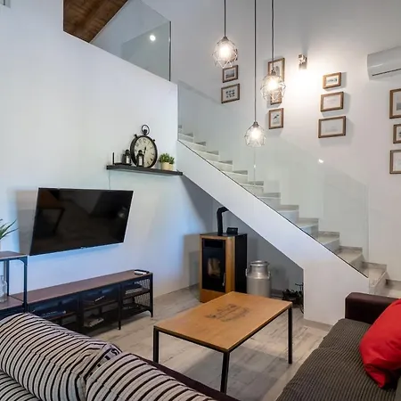 Holiday home De Diseno Con Piscina Y Barbacoa *
