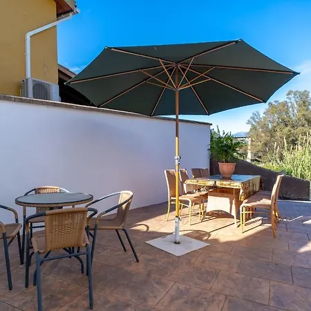 De Diseno Con Piscina Y Barbacoa Malaga